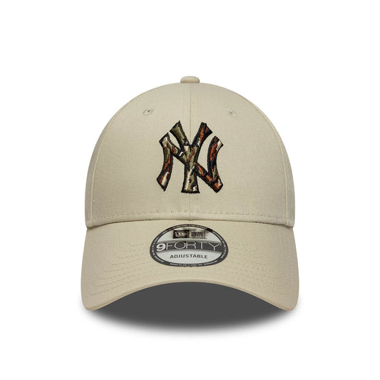 New Era 9FORTY Cap New York Yankees MLB Outline Camo light beige
