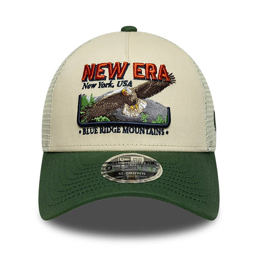 New Era 9FORTY Trucker Cap Graphic light beige/green