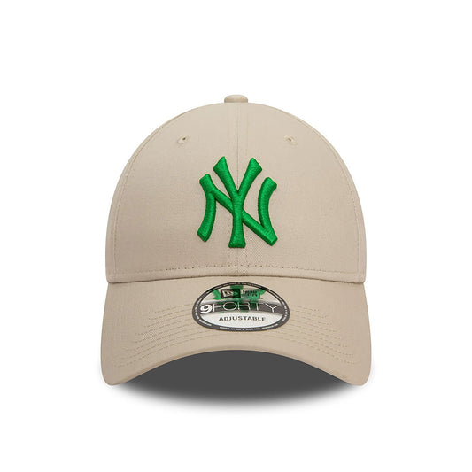 New Era 9FORTY Cap New York Yankees League Essential stone/green