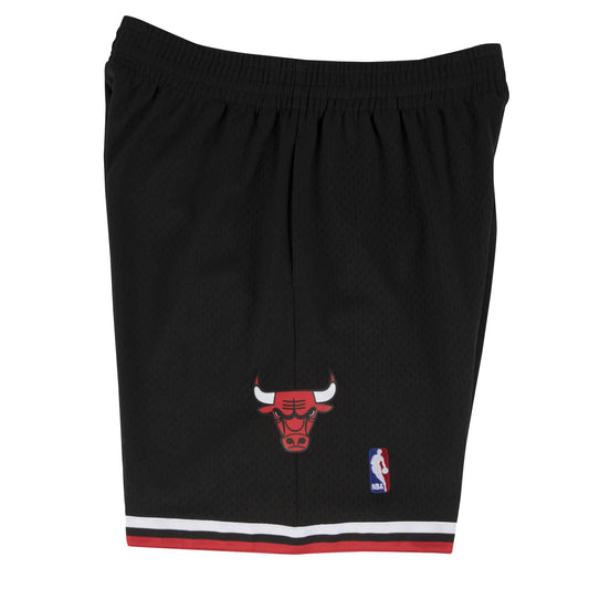 Mitchell & Ness Road Alternate 97-98 Swingman Shorts Chicago Bulls black/red