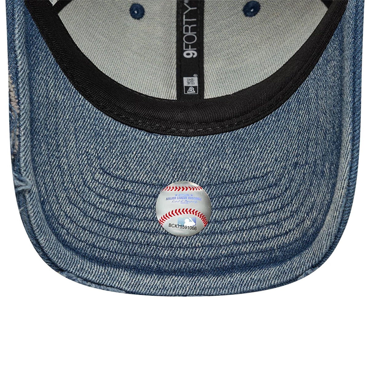 New Era 9FORTY Cap Los Angeles Dodgers MLB Acid Wash Denim pastel blue
