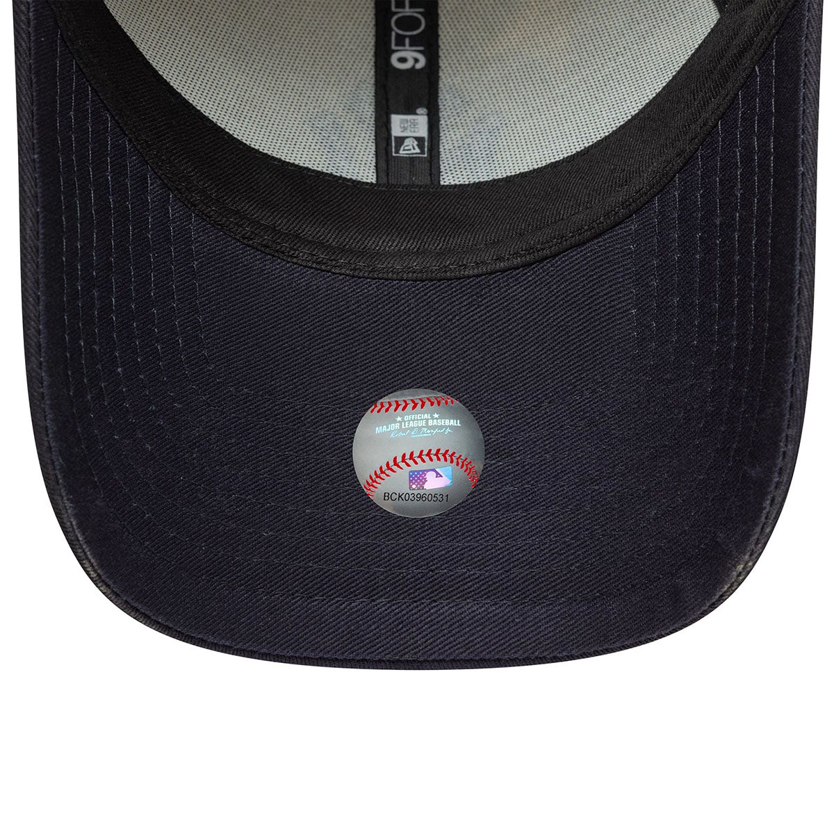 New Era 9FORTY Cap New York Yankees MLB Sidescript beige