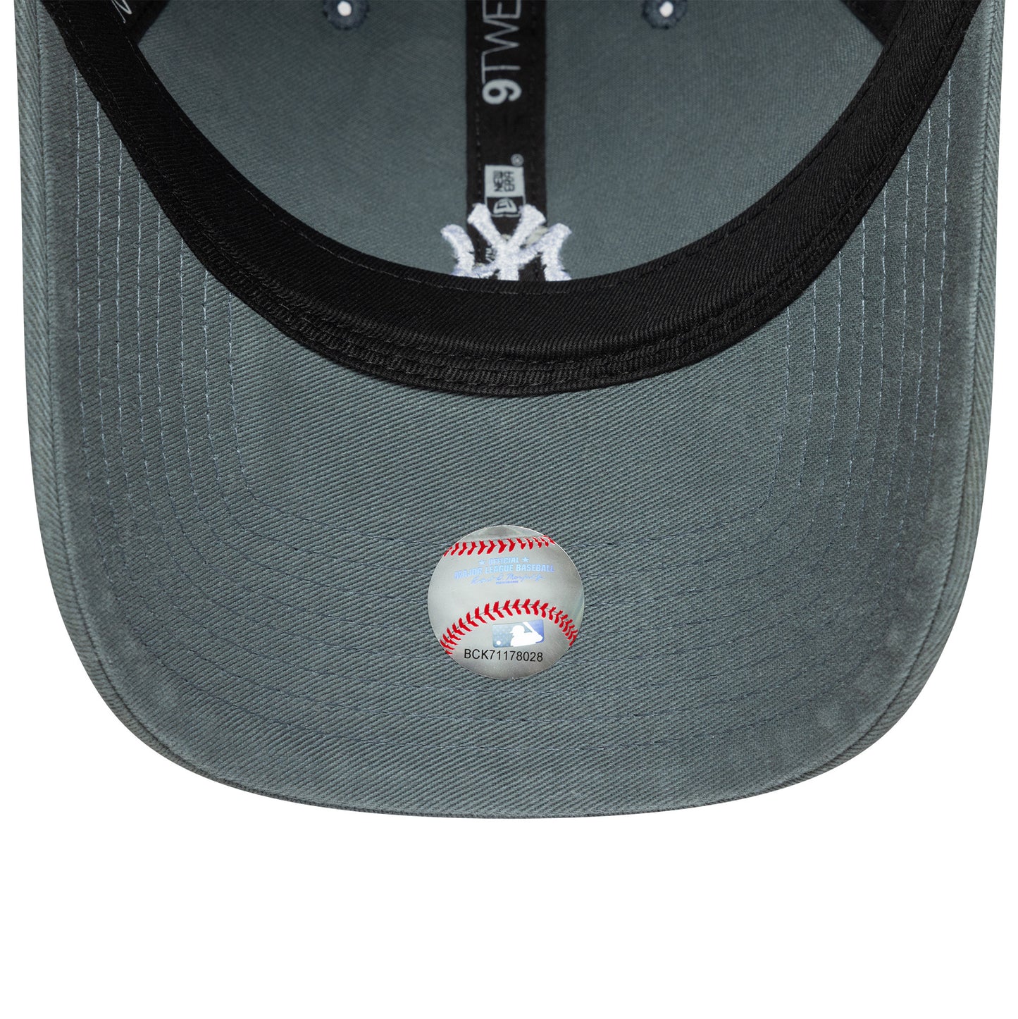 New Era 9TWENTY Cap New York Yankees MLB Washed Mini Logo grey