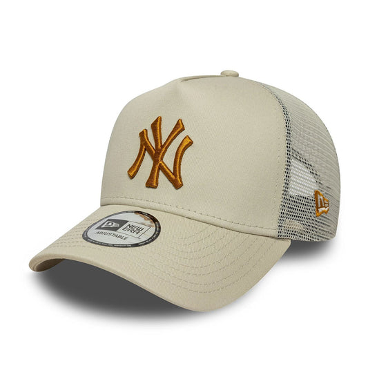 New Era 9FORTY A-Frame Trucker Cap New York Yankees MLB Essential beige