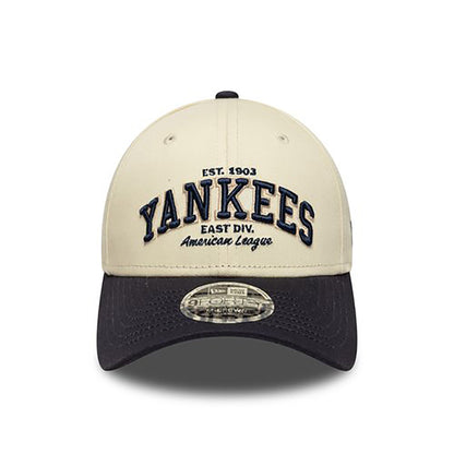 New Era 9FORTY Cap New York Yankees Wordmark beige/black