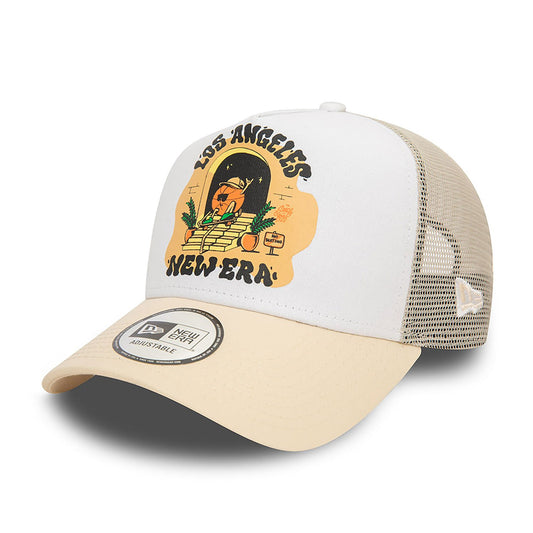 New Era 9FORTY E-Frame Trucker Cap Los Angeles Graphic Print beige
