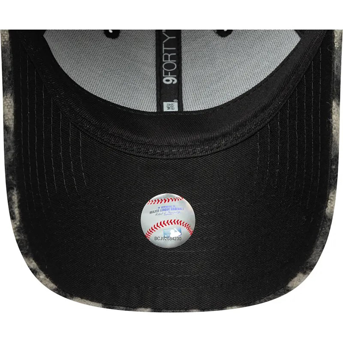 New Era 9FORTY Women Cap LA Dodgers Cosy Animal dark green/black