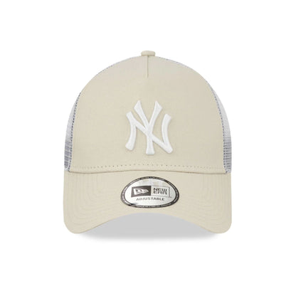 New Era 9FORTY New York Yankees A-Frame Trucker Cap beige