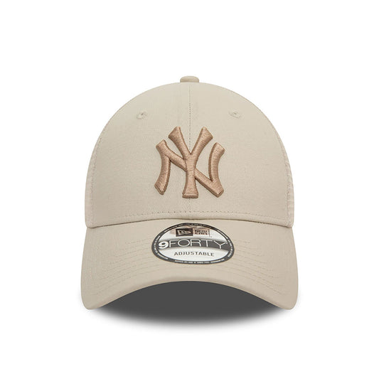 New Era 9FORTY  Trucker Cap New York Yankees Home Field beige
