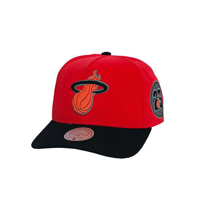 Mitchell & Ness Snapback Cap Miami Heat In The City Pro pink
