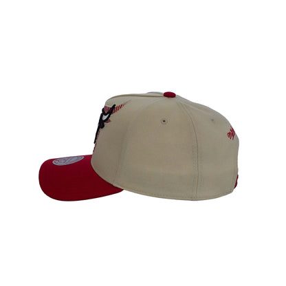 Mitchell & Ness Snapback Cap Chicago Bulls Off Tilted Pro off white