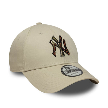 New Era 9FORTY Cap New York Yankees MLB Outline Camo light beige