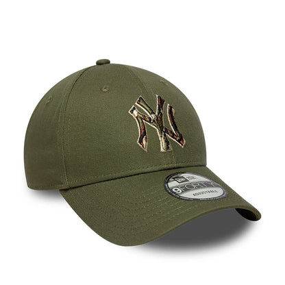 New Era 9FORTY Cap MLB New York Yankees Outline green