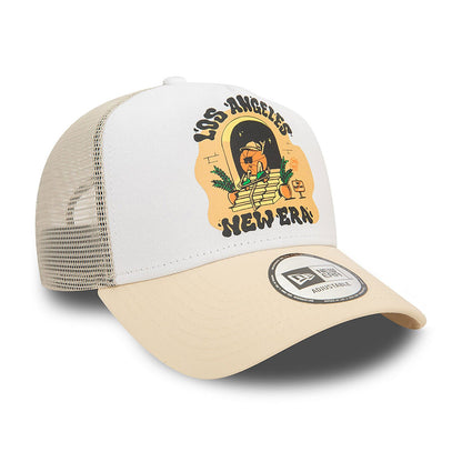 New Era 9FORTY E-Frame Trucker Cap Los Angeles Graphic Print beige