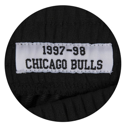 Mitchell & Ness Road Alternate 97-98 Swingman Shorts Chicago Bulls black/red