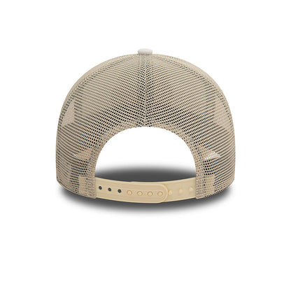 New Era 9FORTY E-Frame Trucker Cap Los Angeles Graphic Print beige