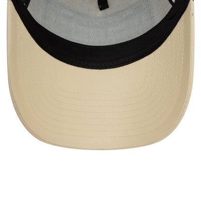 New Era 9FORTY Trucker Cap Los Angeles Patch beige