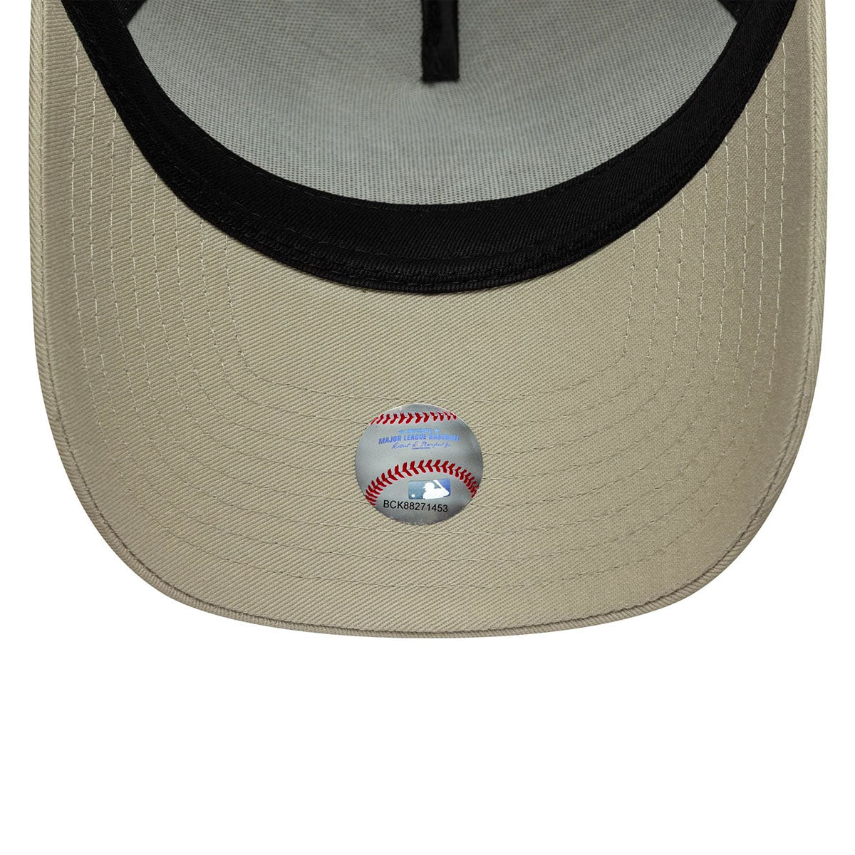 New Era 9FORTY A-Frame Trucker Cap New York Yankees MLB Essential beige