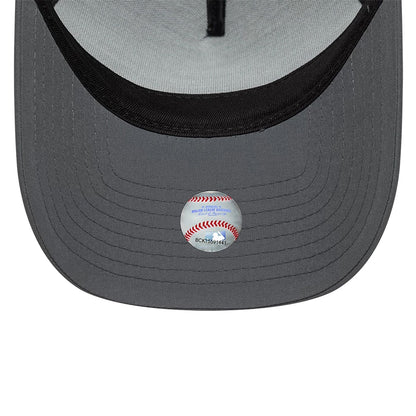 New Era 9FORTY Trucker Cap New York Yankees MLB Sport dark grey