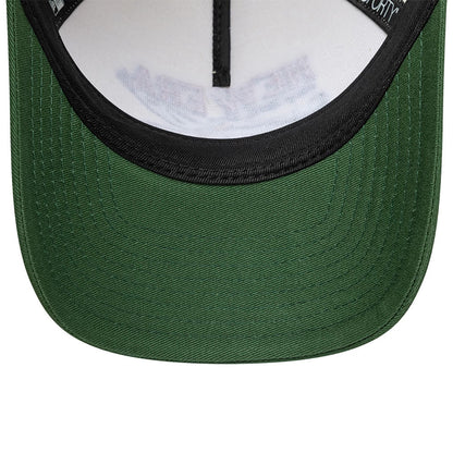 New Era 9FORTY Trucker Cap Graphic light beige/green
