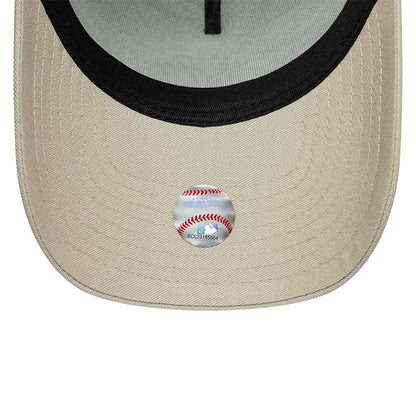 New Era 9FORTY Cap MLB League Essential New York Yankees light beige