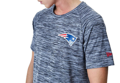 New Era Herren T-Shirt Engineered Raglan New England Patriots grey
