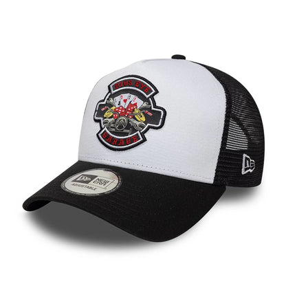 New Era 9FORTY Trucker Cap Location black/white