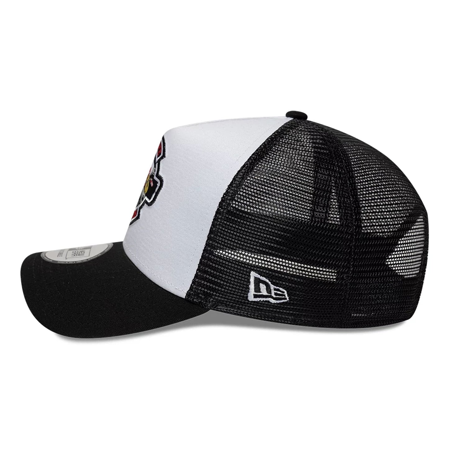 New Era 9FORTY Trucker Cap Location black/white