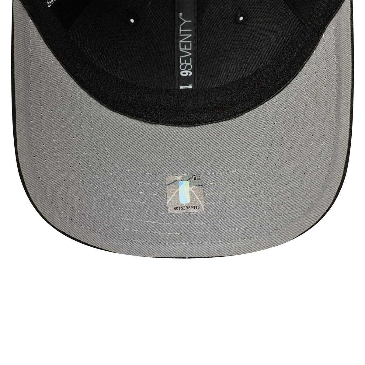 New Era 9SEVENTY Stretch Snap Cap Chicago Bulls NBA Official Team Colour black