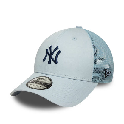 New Era 9FORTY Trucker Cap New York Yankees MLB Homefield light blue
