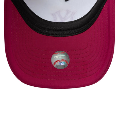 New Era 9FORTY E-Frame Trucker Cap New York Yankees MLB World Series red