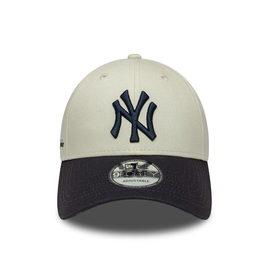 New Era 9FORTY Cap New York Yankees MLB Sidescript beige