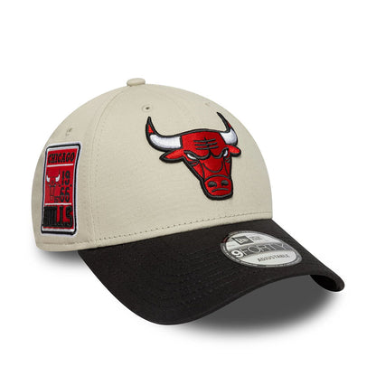 New Era 9FORTY Cap Chicago Bulls NBA Contrast Patch beige