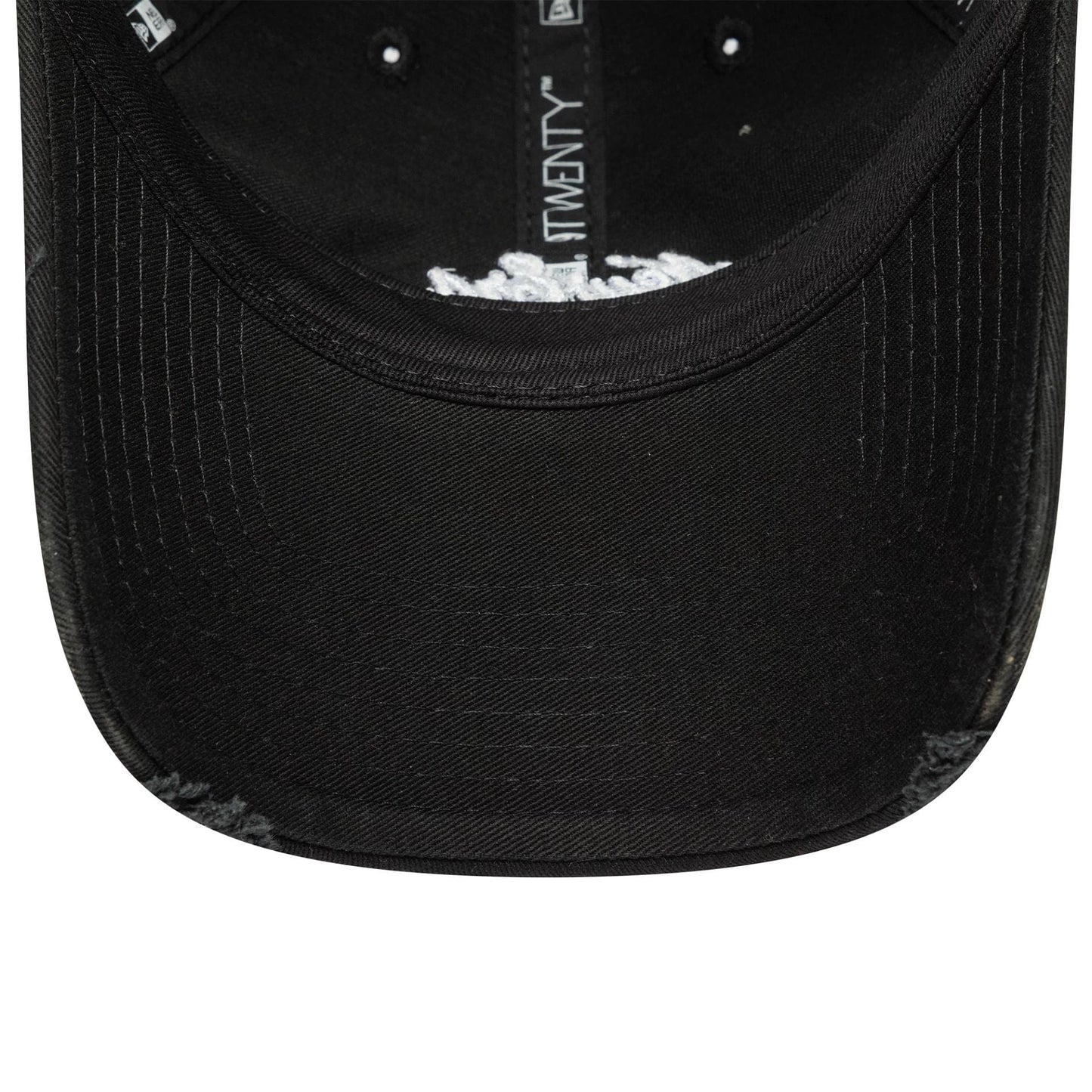 New Era 9TWENTY Cap Distressed black