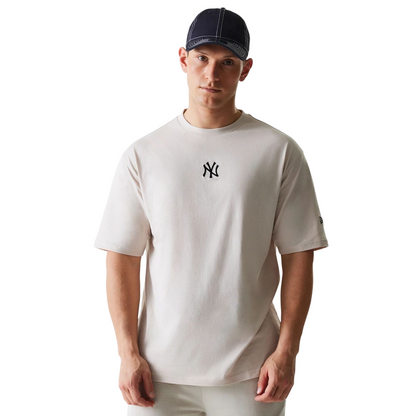 New Era Herren T-Shirt MLB League Essential Oversized New York Yankees beige