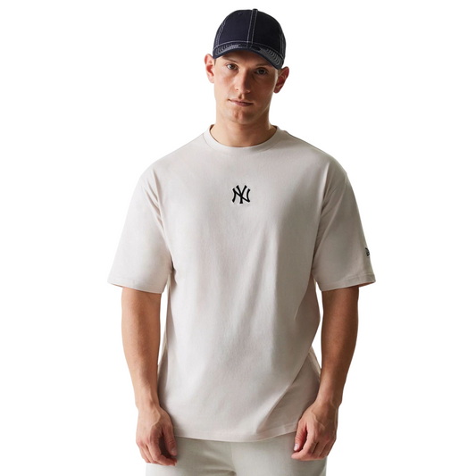 New Era Herren T-Shirt MLB League Essential Oversized New York Yankees beige