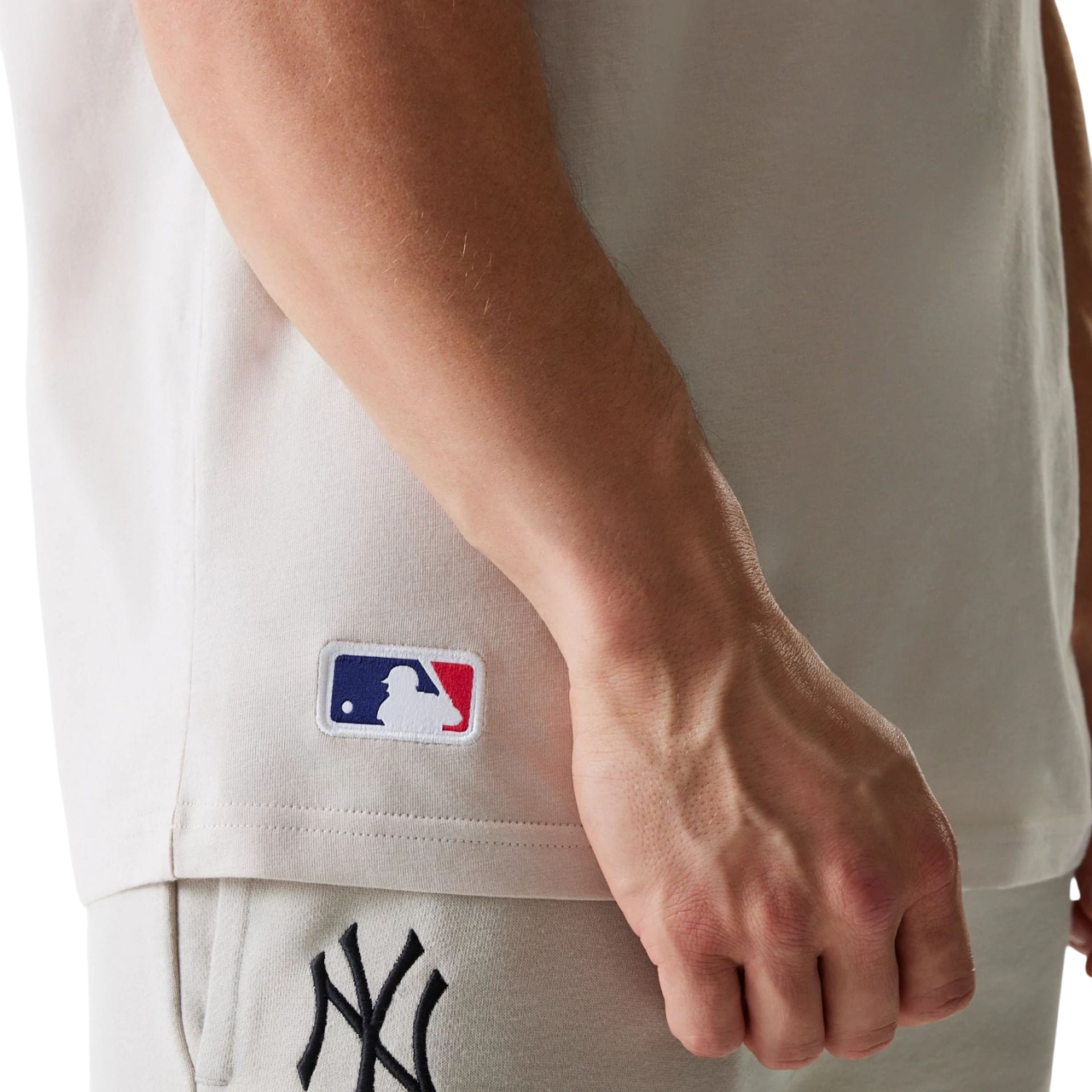 New Era Herren T-Shirt MLB League Essential Oversized New York Yankees beige