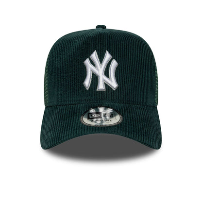 New Era 9FORTY A-Frame Trucker Cap New York Yankees MLB Cord dark green