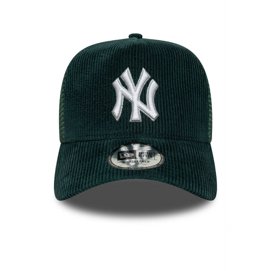 New Era 9FORTY A-Frame Trucker Cap New York Yankees MLB Cord dark green