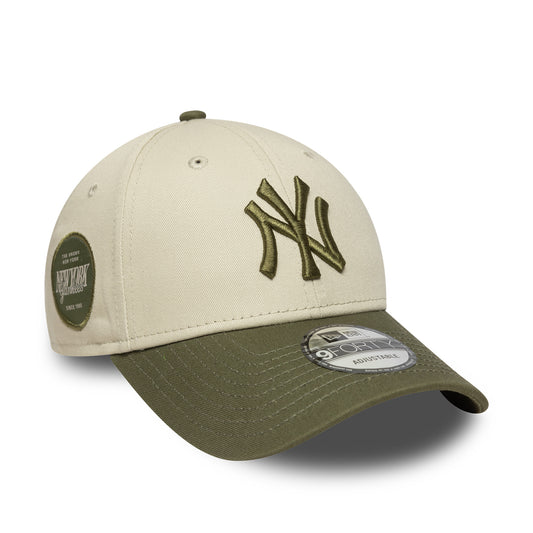 New Era 9FORTY Cap New York Yankees MLB Side Patch beige