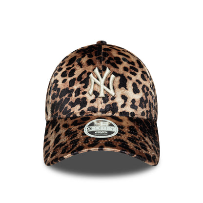 New Era 9FORTY Damen Cap New York Yankees MLB Leo Velour brown