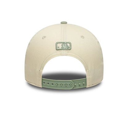New Era 9FORTY Cap MLB Los Angeles Dodgers Side Script light beige/pastel green