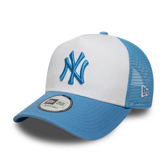 New Era 9FORTY Trucker Cap MLB New York Yankees League Essential pastel blue/white