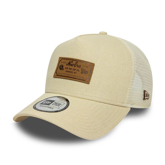 New Era 9FORTY Trucker Cap Leather Patch light beige