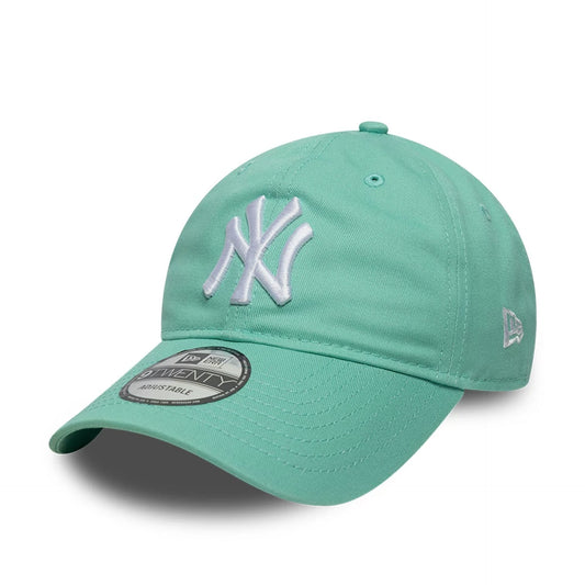 New Era 9TWENTY Cap MLB New York Yankees League Essential pastel green