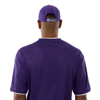 New Era Herren T-Shirt Mesh Oversized NFL Minnesota Vikings Logo purple
