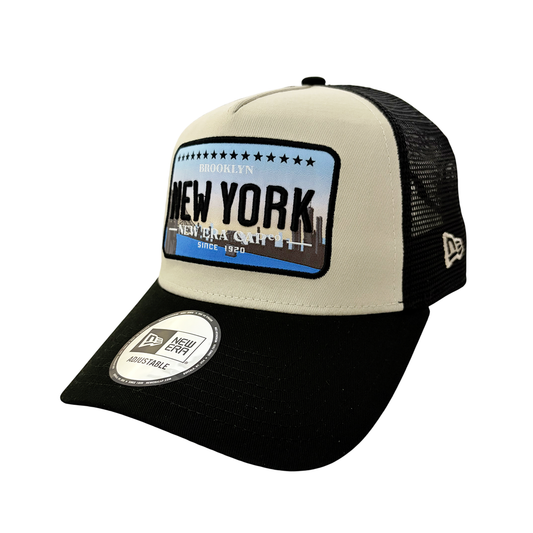 New Era 9FORTY Trucker Cap Licence Plate beige/black